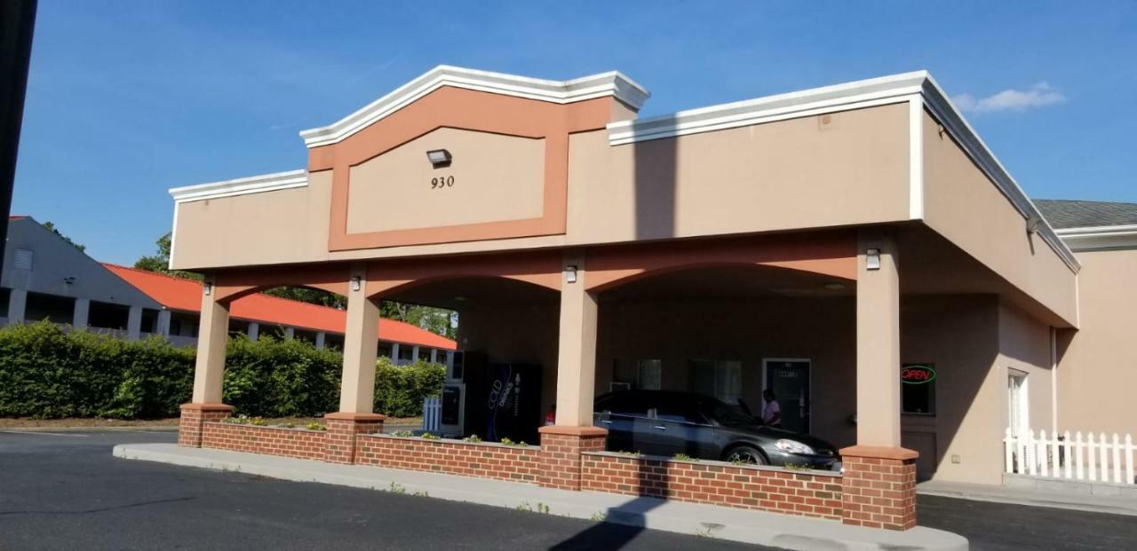 Budget Lodge Newport News Extérieur photo