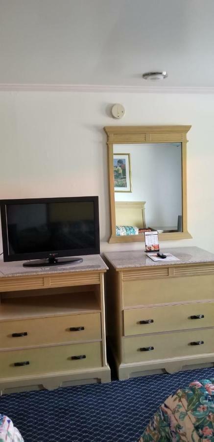 Budget Lodge Newport News Extérieur photo