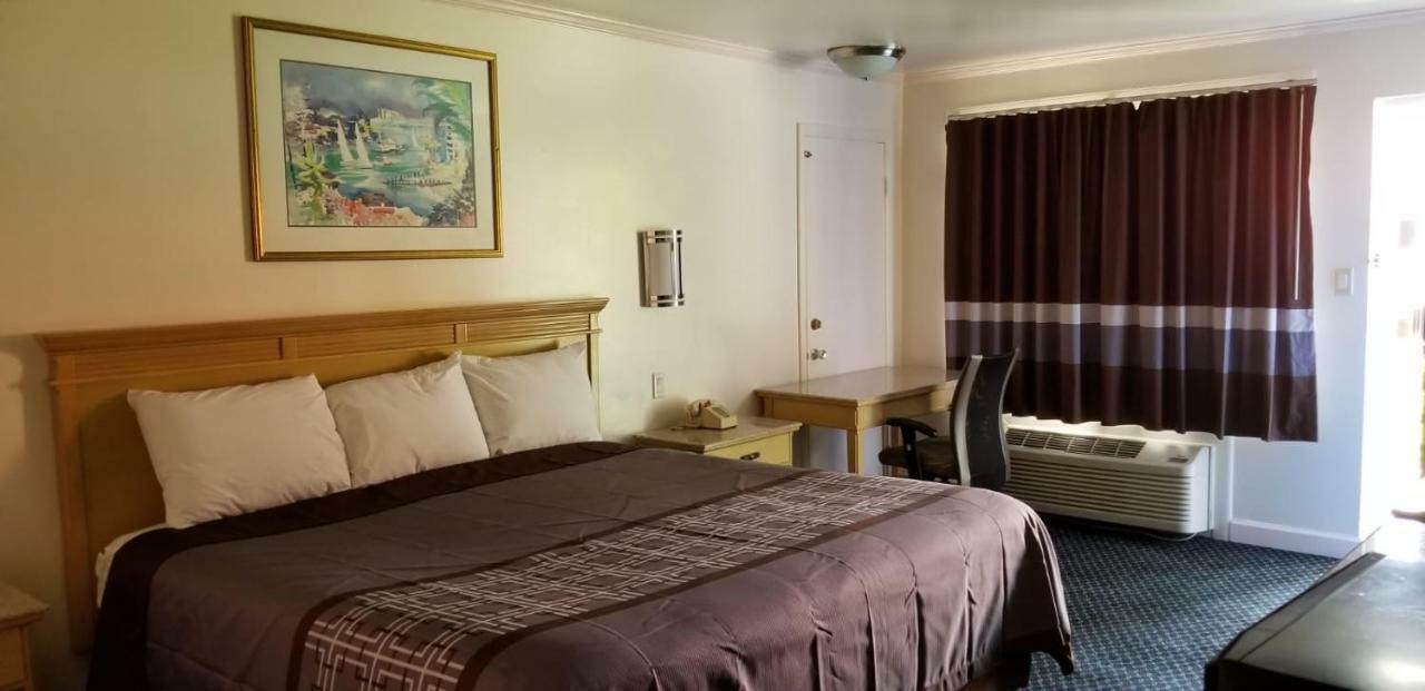 Budget Lodge Newport News Extérieur photo
